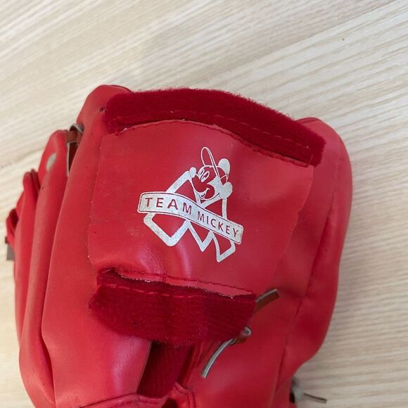 Hutch Red The Walt Disney‎ Team Mickey Donald Duck Sports Baseball Soft Glove - Picture 4 of 6